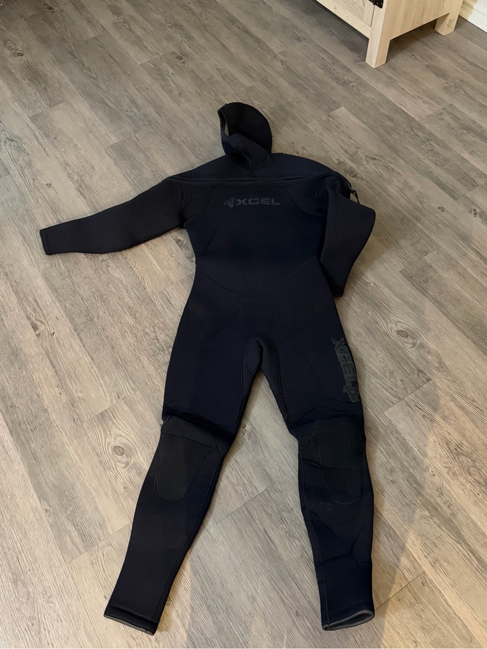 XCEL Women’s Black Full Wetsuit with Hood